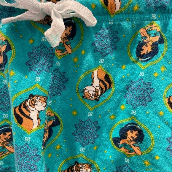 Disney Intimates & Sleepwear Disney Princess Jasmine Aladdin Pajama